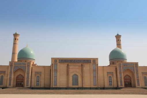 モスクワ大学タシケント校で学ぶ「春のウズベキスタン短期ロシア語研修」17日間